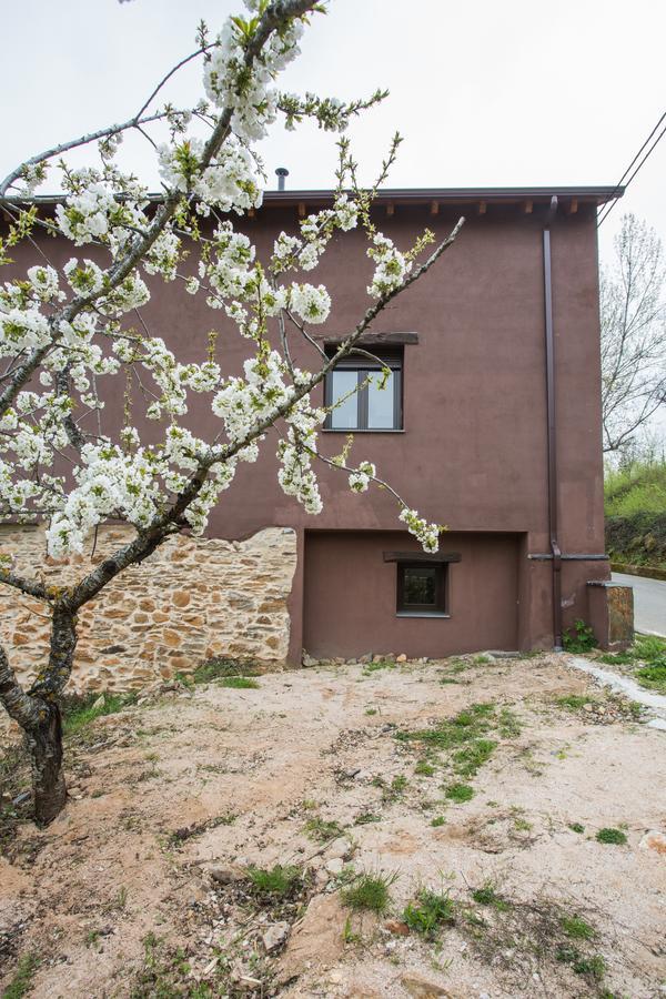 Os Feleitos Guest House Orellan Exterior photo